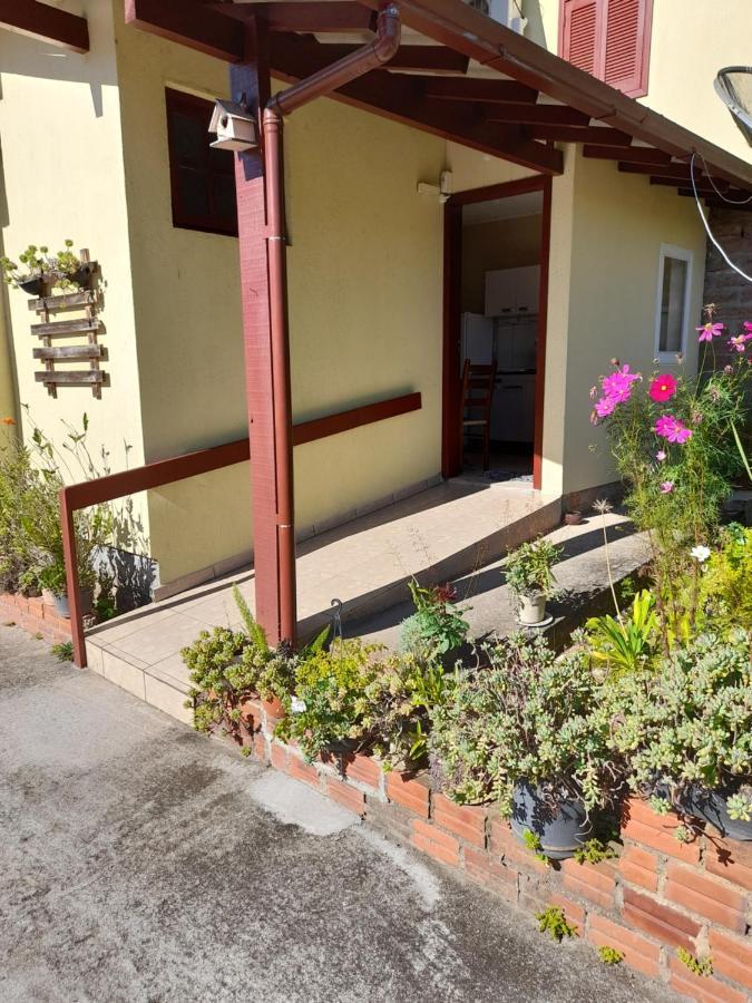 Tio Mica Quitinetes Villa Nova Petropolis Exterior foto