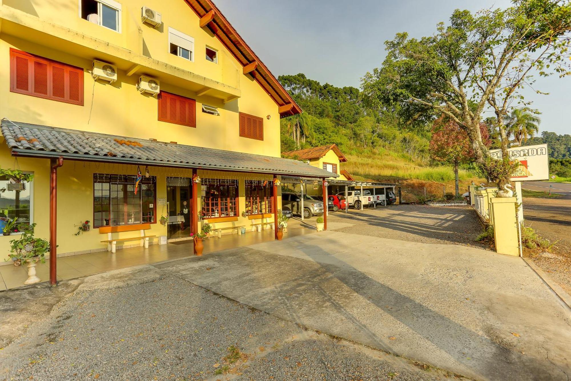 Tio Mica Quitinetes Villa Nova Petropolis Exterior foto